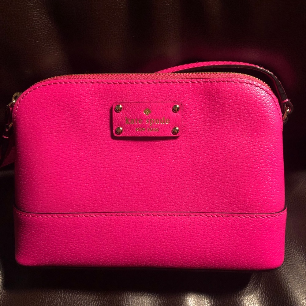 *CONDITION: EXCELLENT* Kate Spade cross-body bag